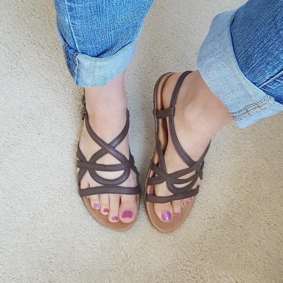 born comfort sandals